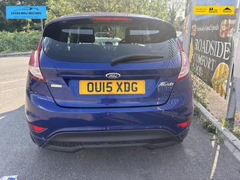 Used Ford Fiesta 2015 for sale - 79235084: Photo