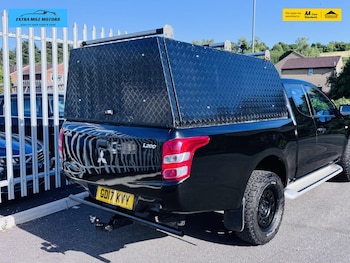 Used Mitsubishi L200 2017 for sale - 75117991: Photo