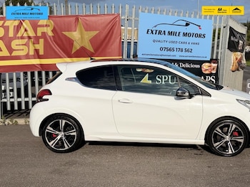 Used Peugeot 208 2016 for sale - 78415469: Photo