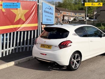 Used Peugeot 208 2016 for sale - 78415469: Photo