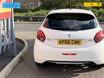 Used Peugeot 208 2016 for sale - 78415469: Photo