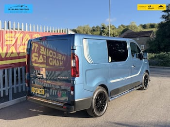 Used Renault Trafic 2017 for sale - 79882872: Photo