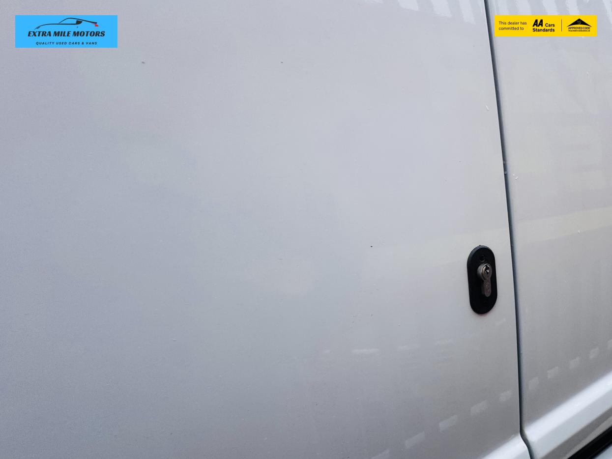 Used Vauxhall Vivaro 2015 for sale - 76226139: Photo 10
