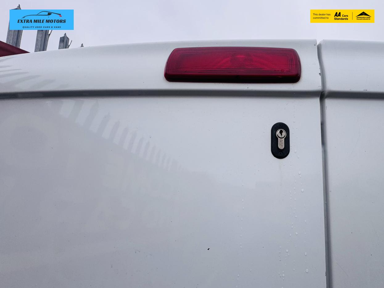 Used Vauxhall Vivaro 2015 for sale - 76226139: Photo 11