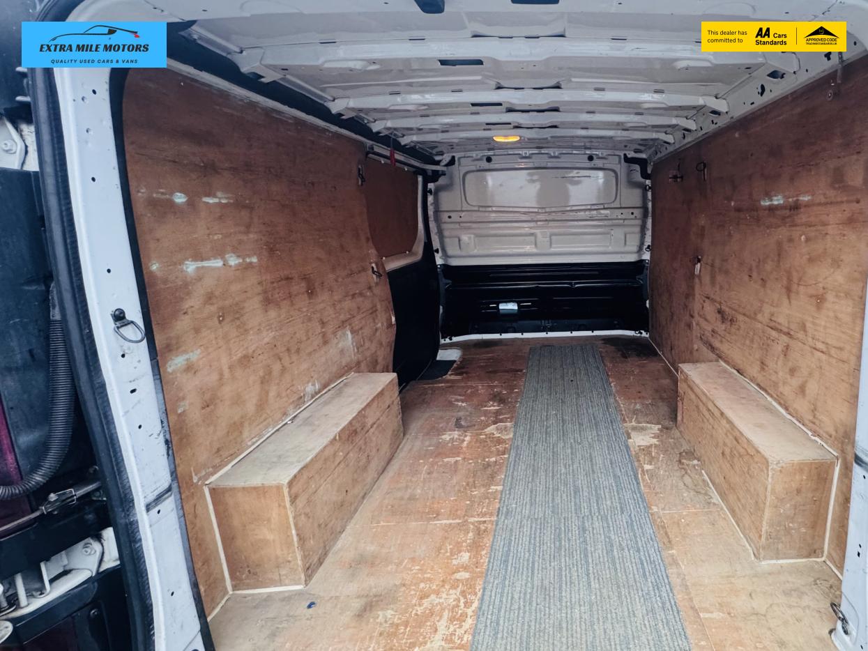 Used Vauxhall Vivaro 2015 for sale - 76226139: Photo 12