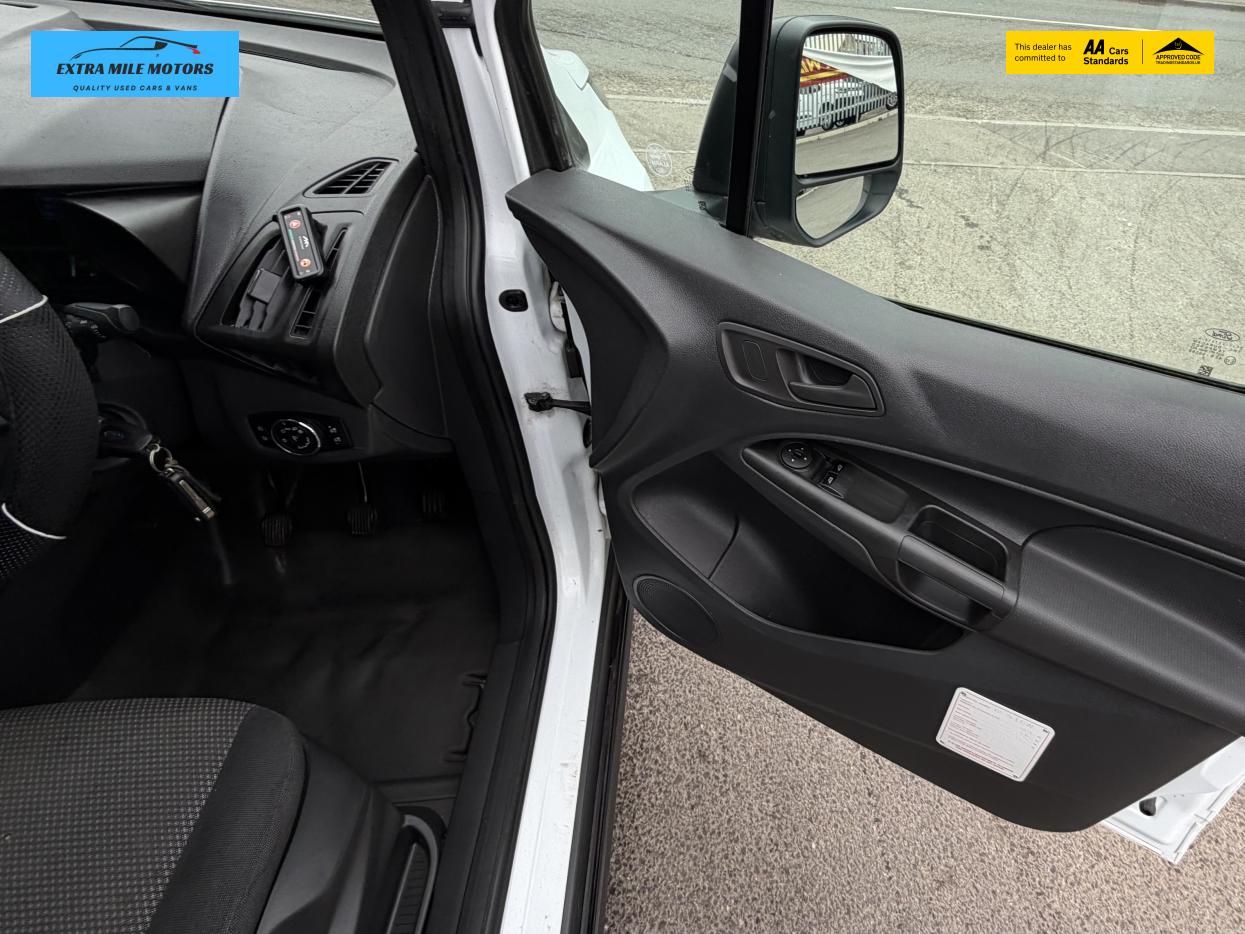 Used Ford Transit Connect 2015 for sale - 78061620: Photo 17
