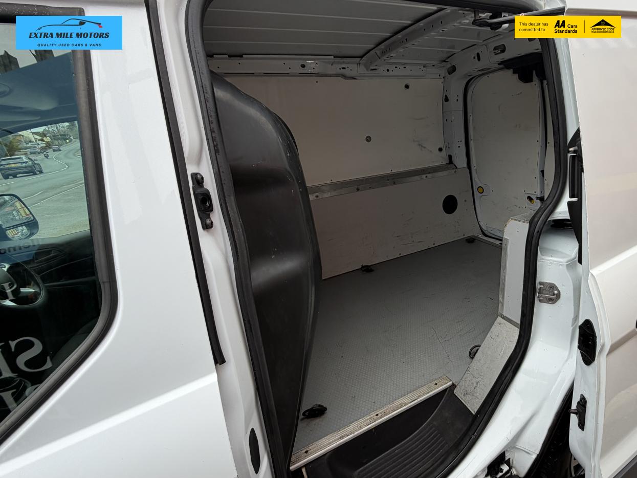 Used Ford Transit Connect 2015 for sale - 78061620: Photo 9