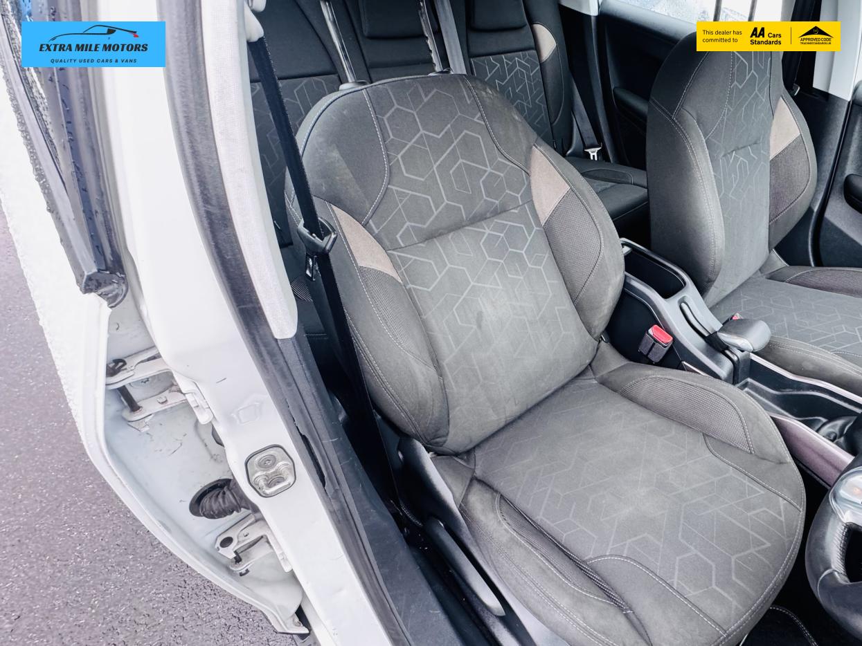 Used Peugeot 2008 2015 for sale - 76387566: Photo 12