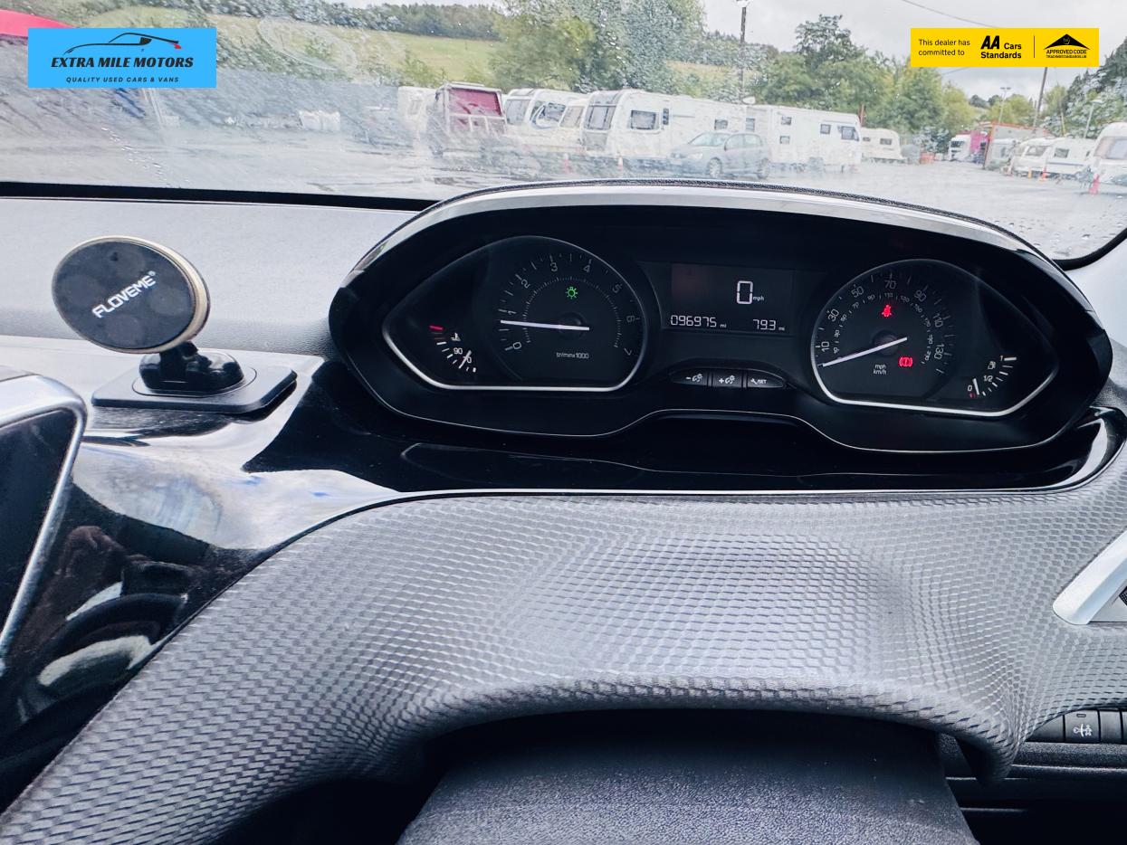 Used Peugeot 2008 2015 for sale - 76387566: Photo 7