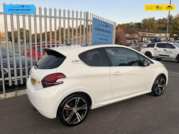 Used Peugeot 208 2016 for sale - 75370030: Photo