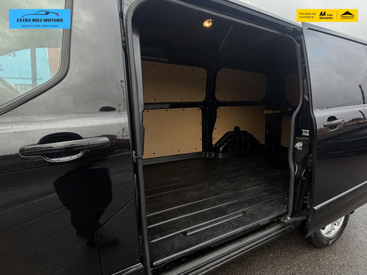 Used Ford Transit Custom 2017 for sale - 77319156: Photo 10