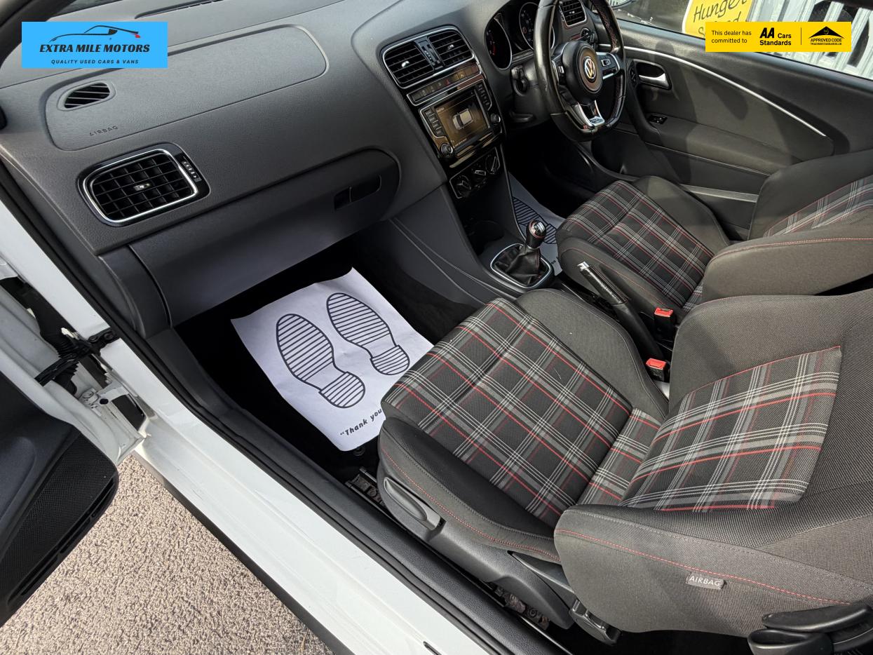 Used Volkswagen Polo 2015 for sale - 77732763: Photo 10