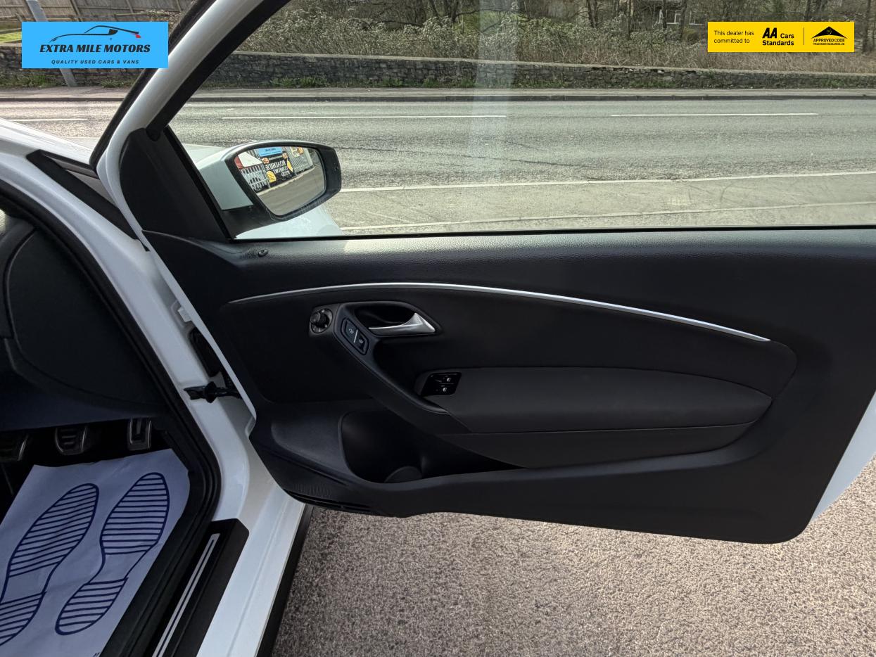 Used Volkswagen Polo 2015 for sale - 77732763: Photo 18