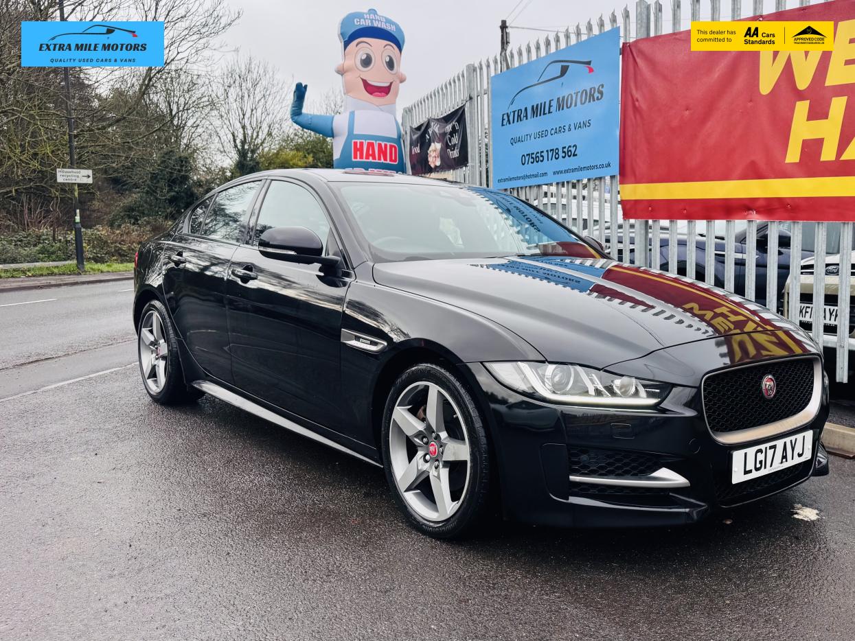 Used Jaguar XE 2017 for sale - 76918749: Photo 1