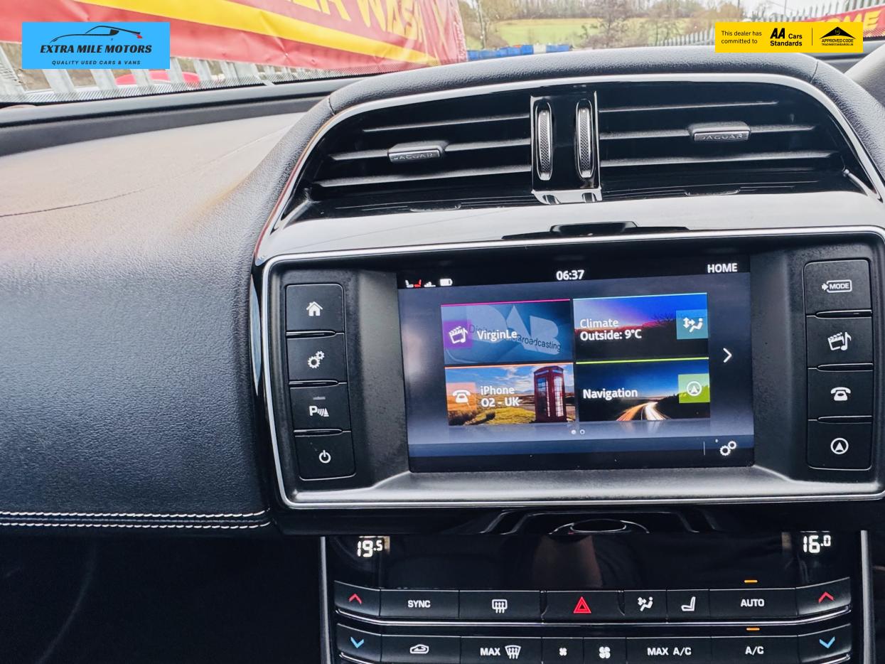 Used Jaguar XE 2017 for sale - 76918749: Photo 11