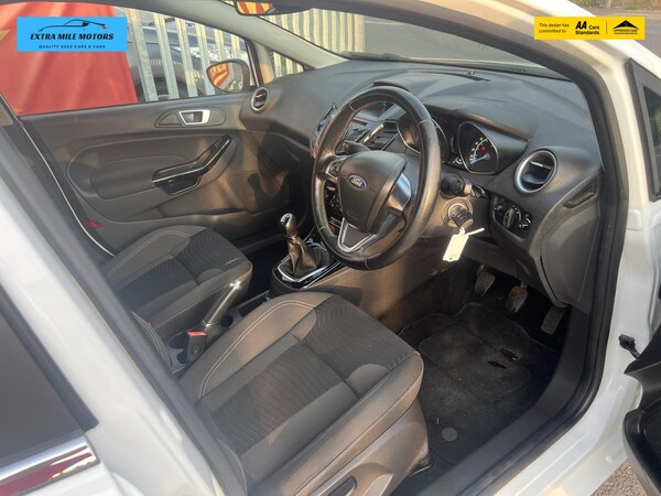 Used Ford Fiesta 2015 for sale - 75656364: Photo 11