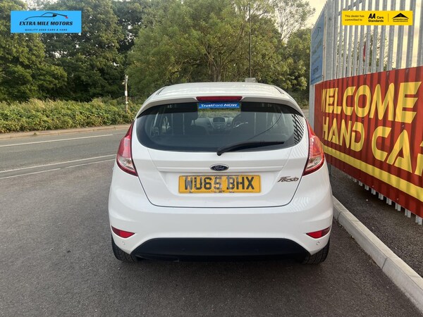 Used Ford Fiesta 2015 for sale - 75656364: Photo 5