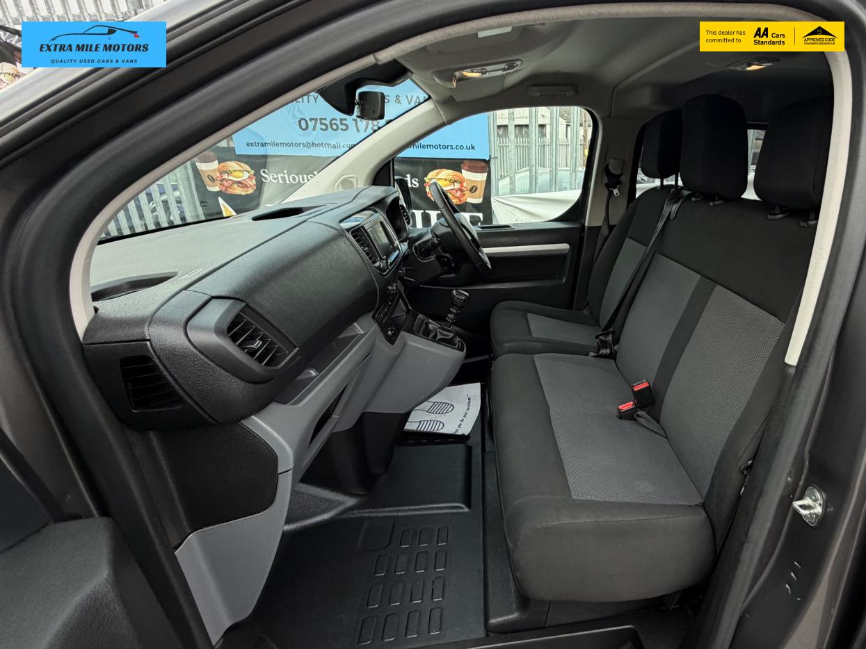 Used Vauxhall Vivaro 2020 for sale - 77982915: Photo 10