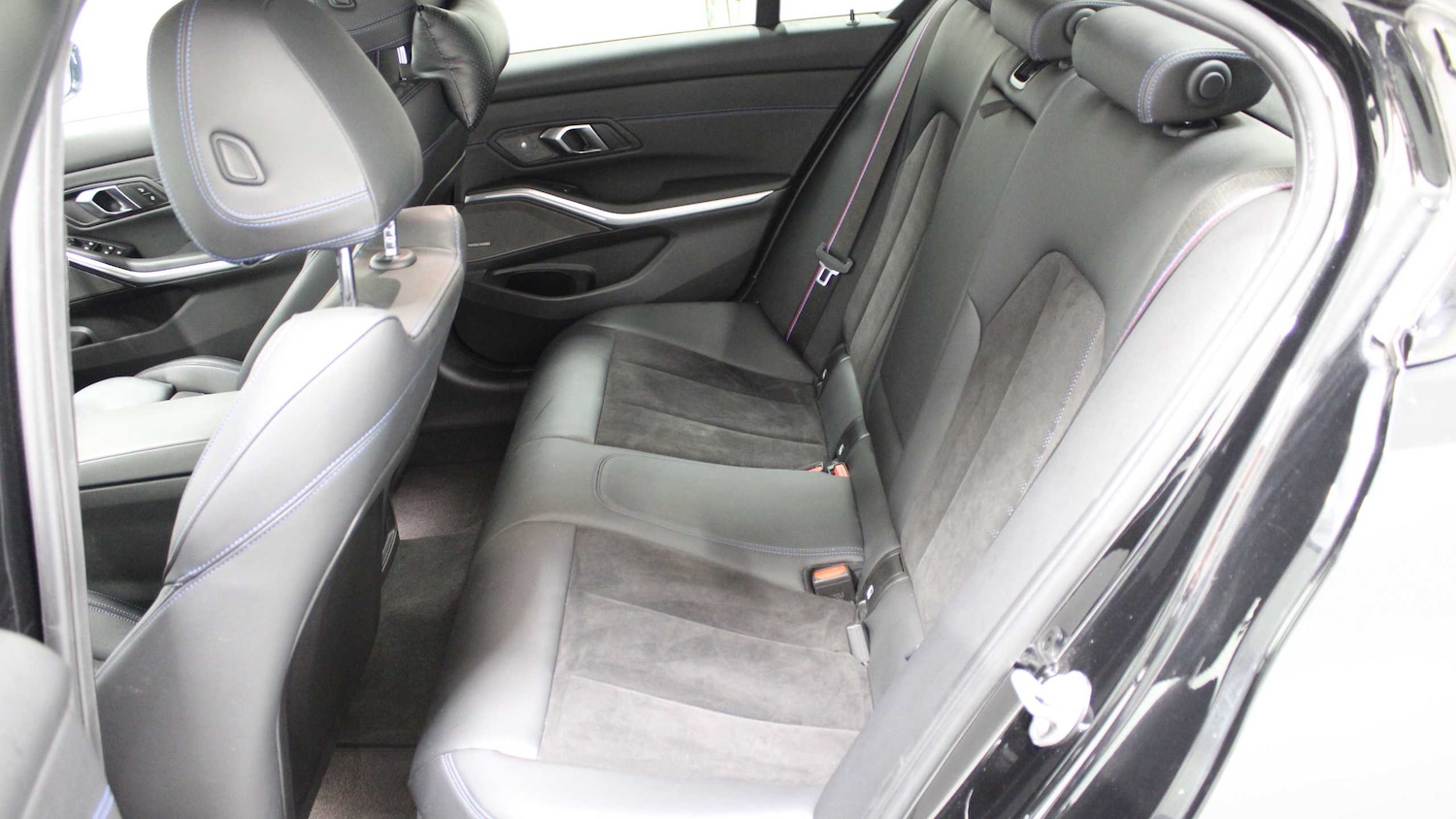 Used BMW 3 Series 2024 for sale - 76401388: Photo 13