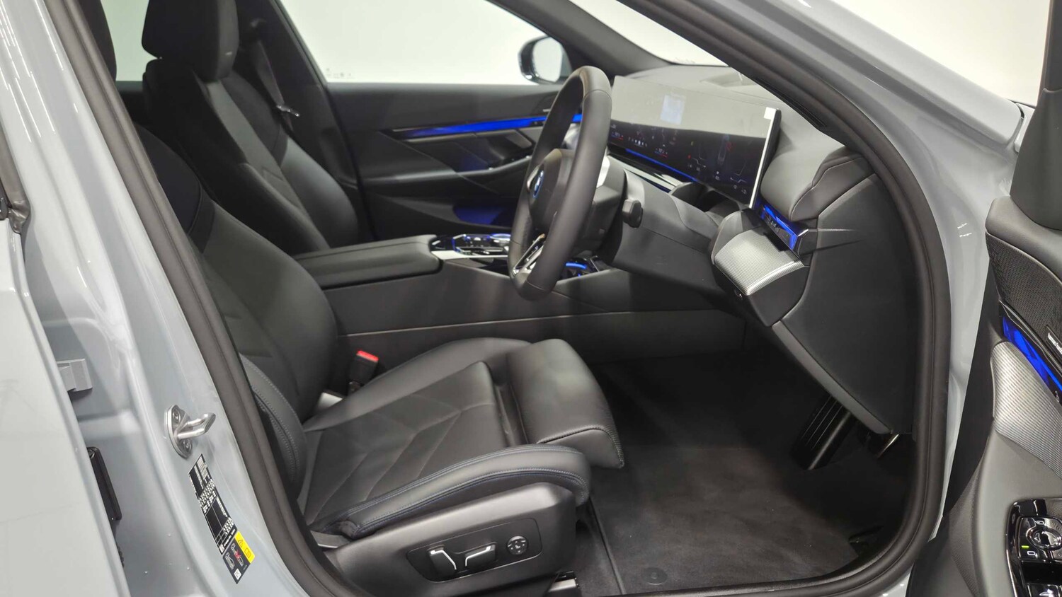 Used BMW i5 2025 for sale - 77589096: Photo 11