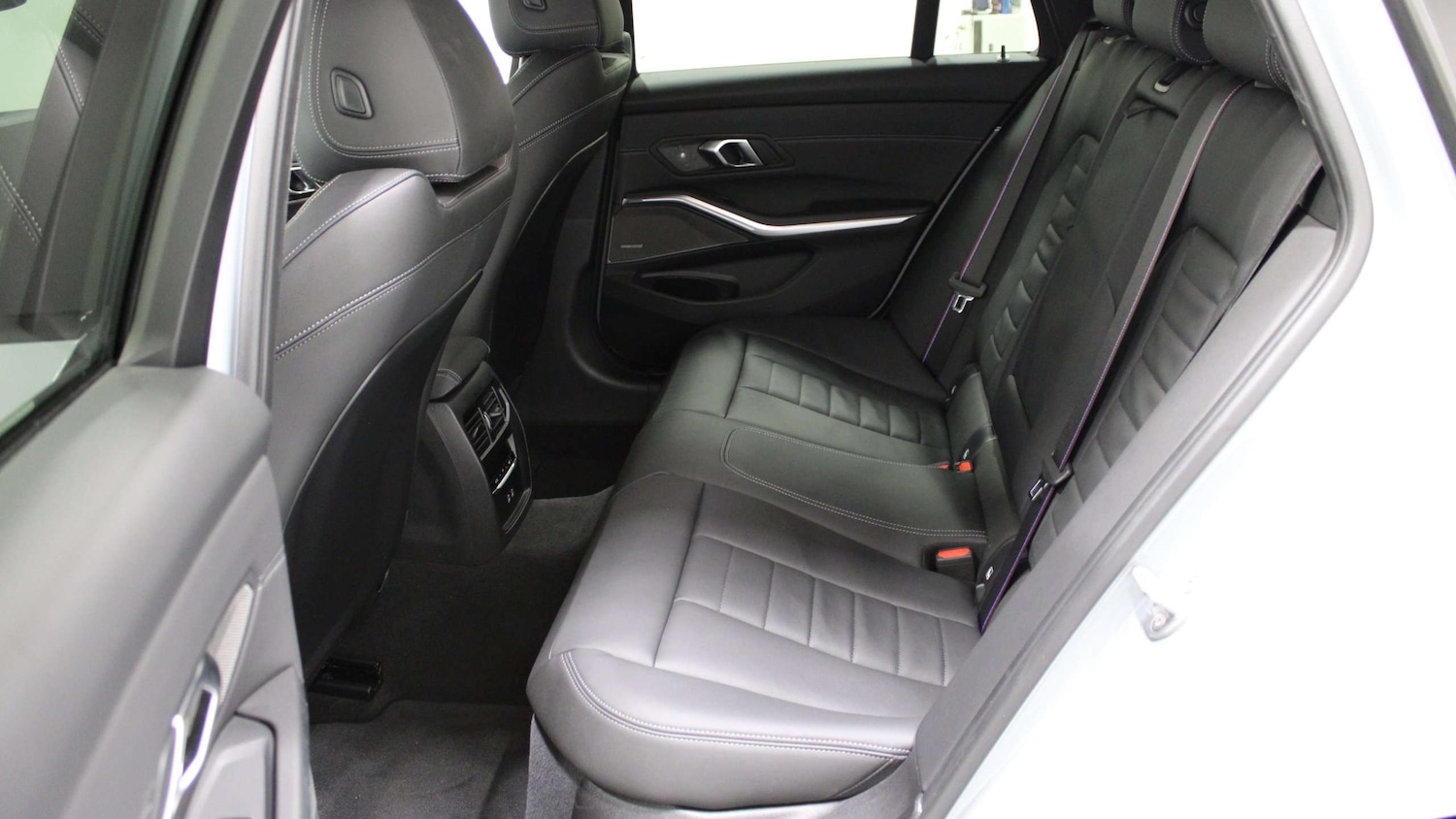 Used BMW 3 Series 2025 for sale - 77011133: Photo 13