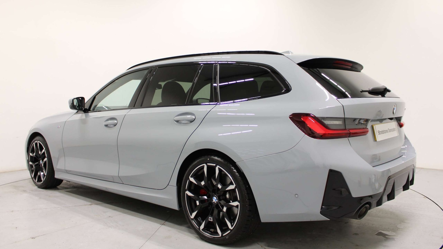 Used BMW 3 Series 2025 for sale - 77011133: Photo 2