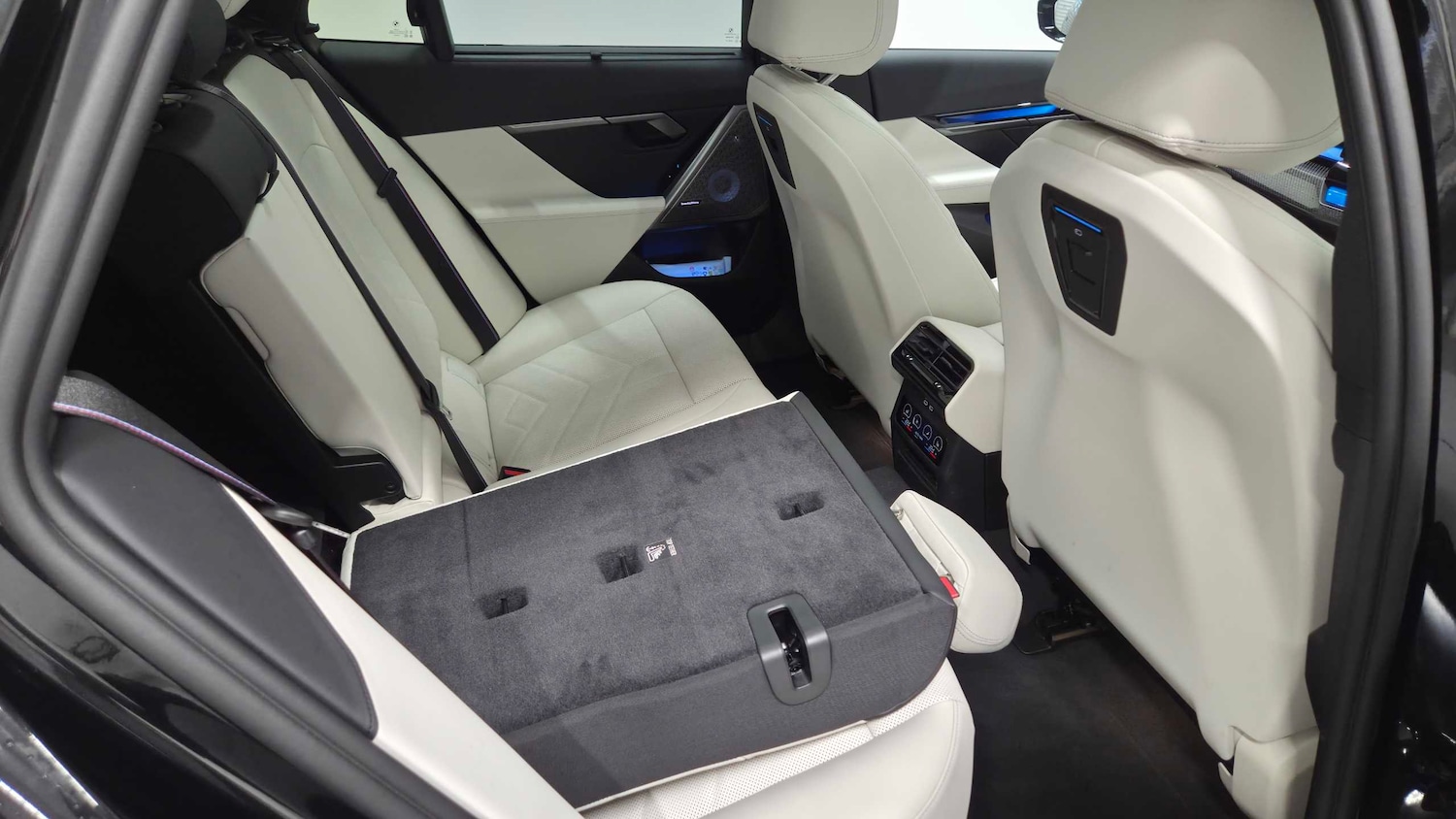 Used BMW i5 2025 for sale - 77553000: Photo 30