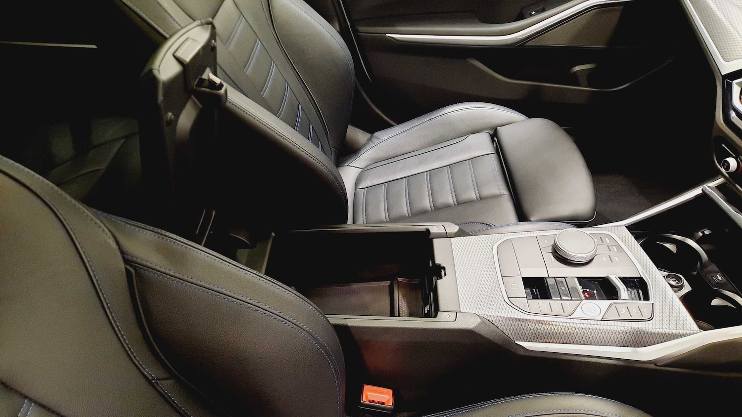 Used BMW 3 Series 2024 for sale - 76125952: Photo 32