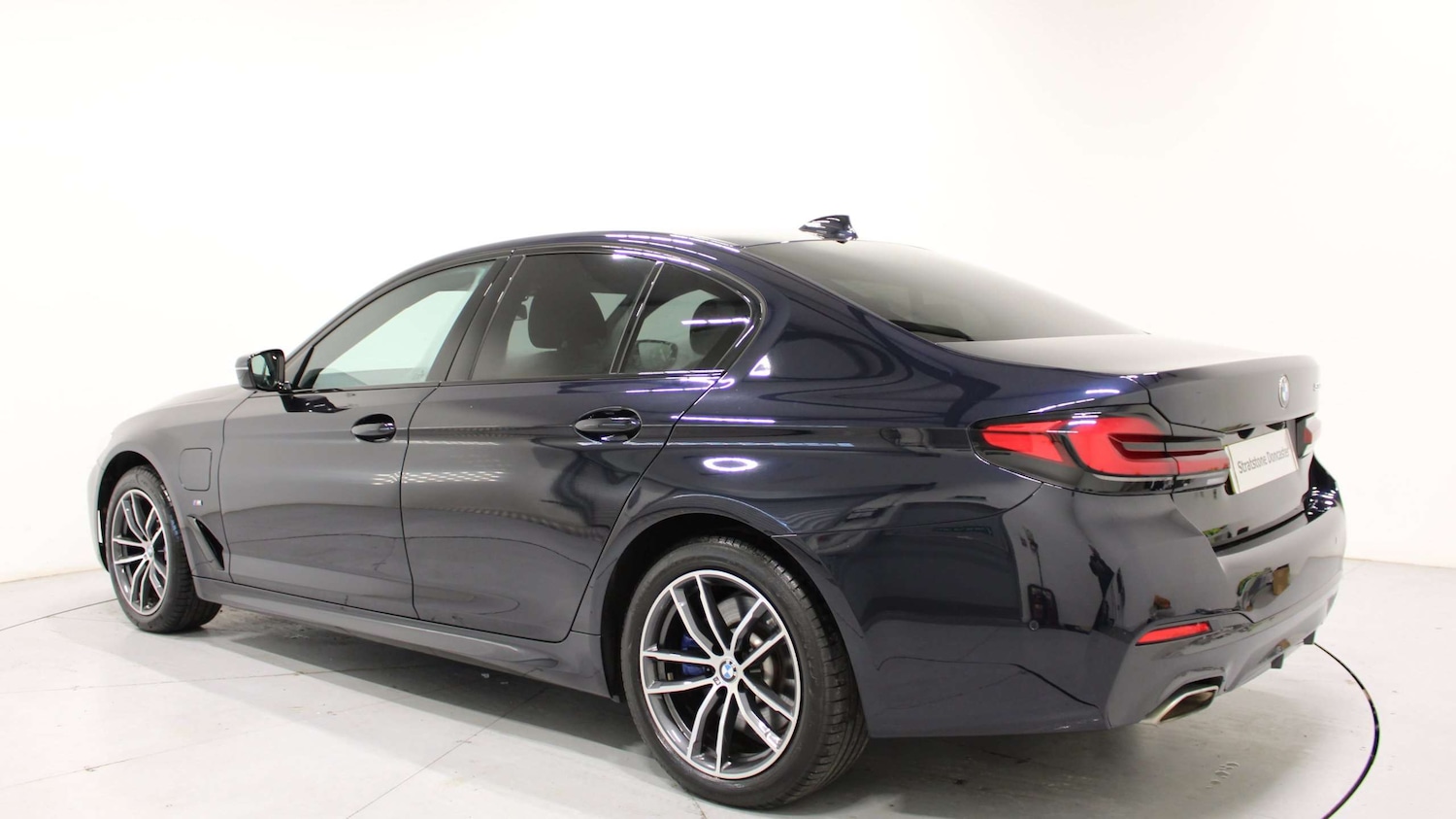 Used BMW 5 Series 2021 for sale - 76875857: Photo 2