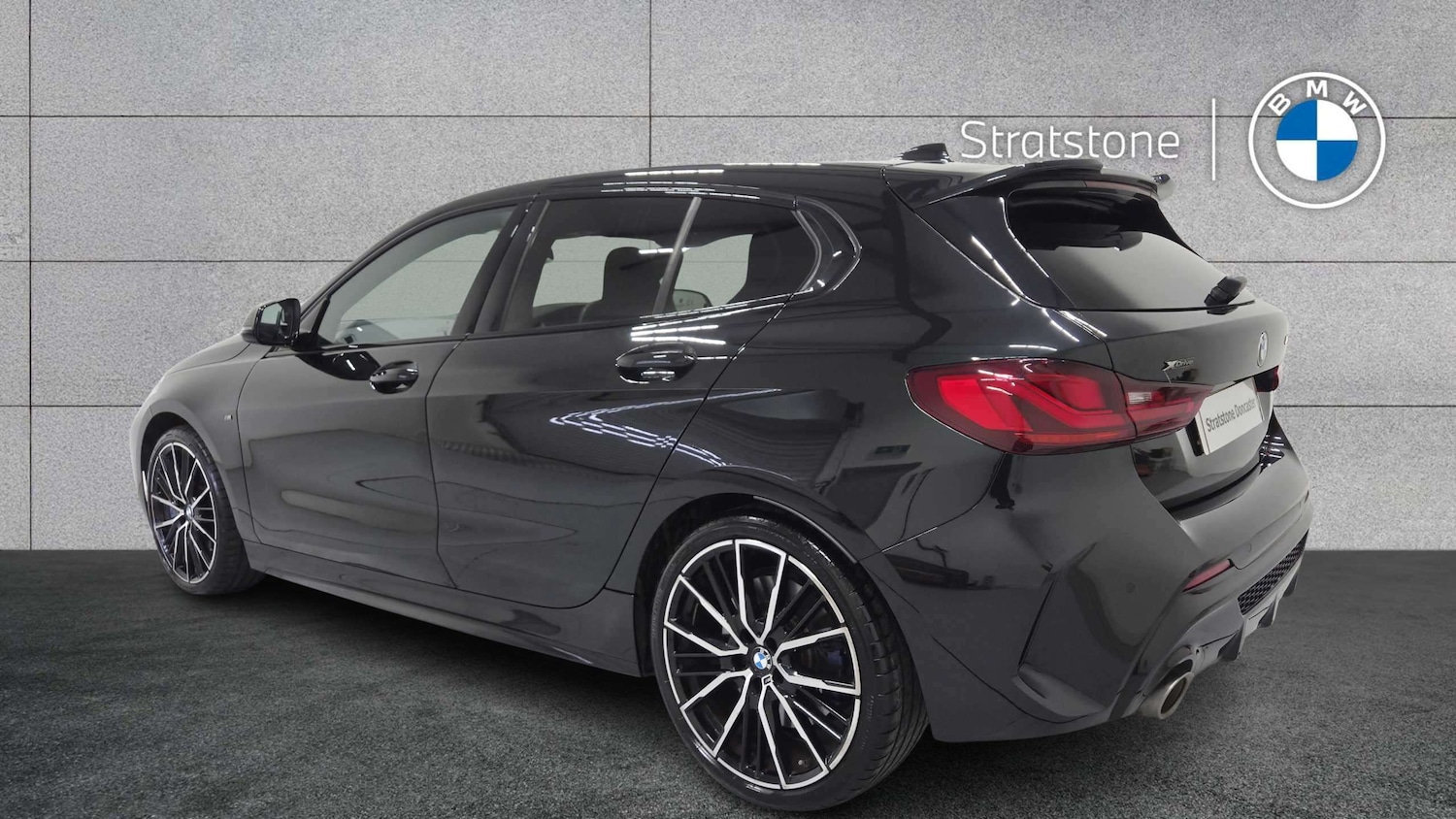 Used BMW 1 Series 2024 for sale - 77827408: Photo 2