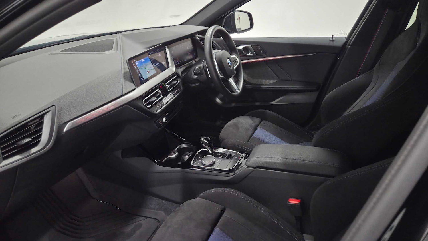 Used BMW 1 Series 2024 for sale - 77827408: Photo 7