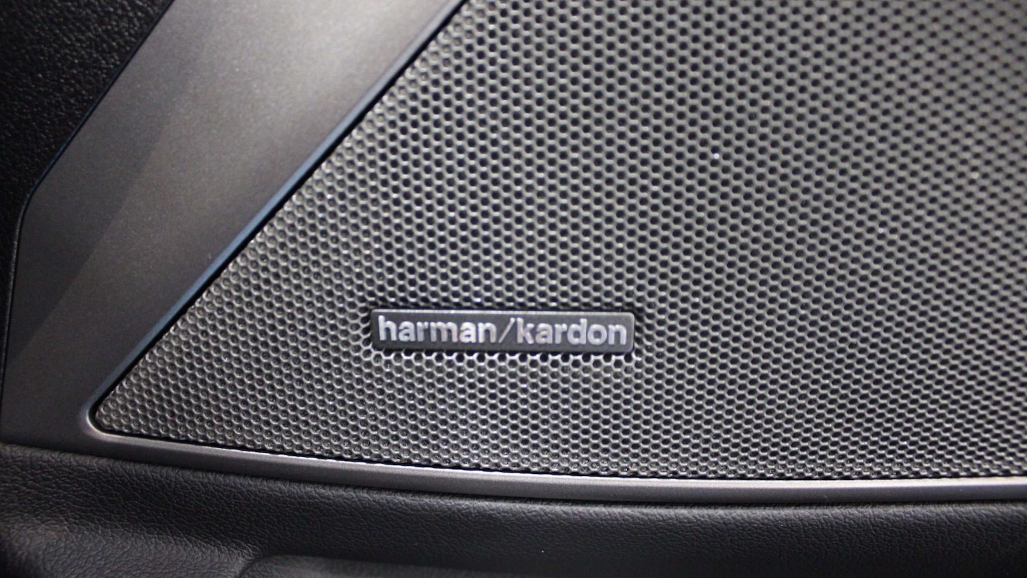 Used BMW 3 Series 2024 for sale - 77112399: Photo 27