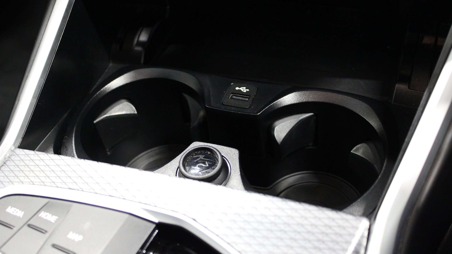 Used BMW 3 Series 2024 for sale - 77112399: Photo 31