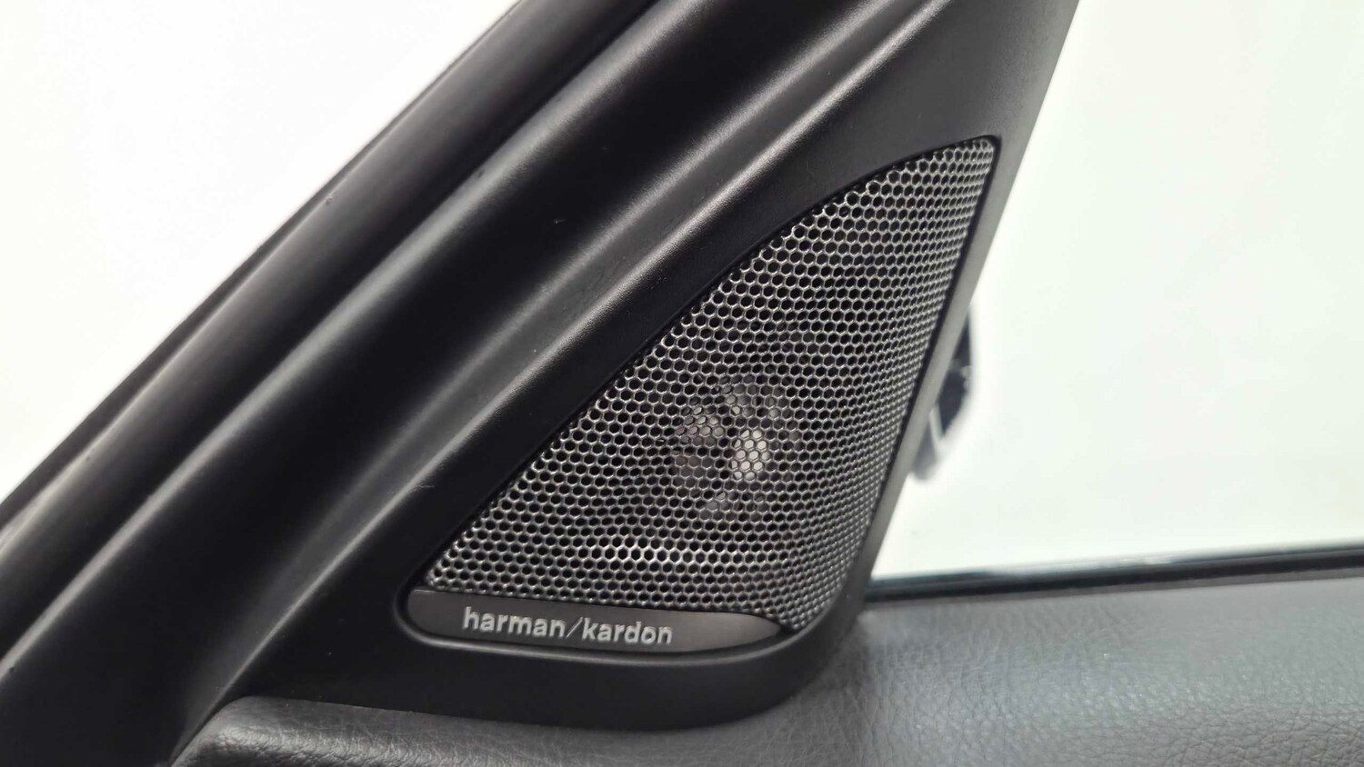 Used BMW 3 Series 2019 for sale - 77472671: Photo 23