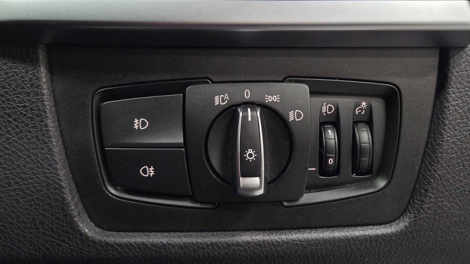 Used BMW 3 Series 2019 for sale - 77472671: Photo 24