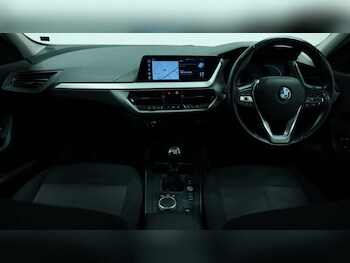 Used BMW 1 Series 2022 for sale - 78551022: Photo