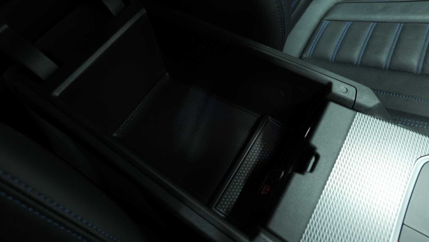 Used BMW 4 Series 2023 for sale - 76298305: Photo 28