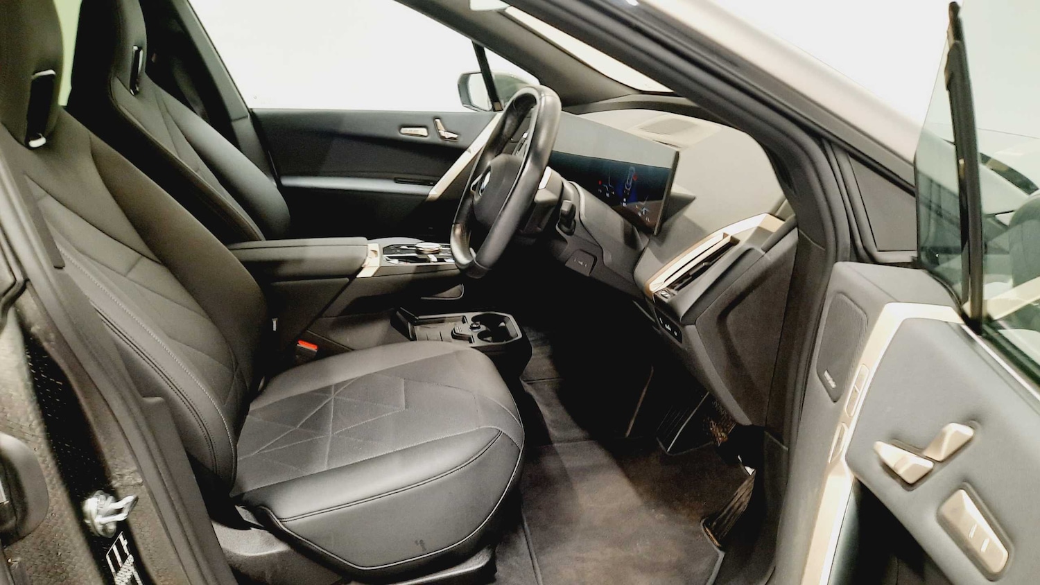 Used BMW iX 2022 for sale - 76192041: Photo 11