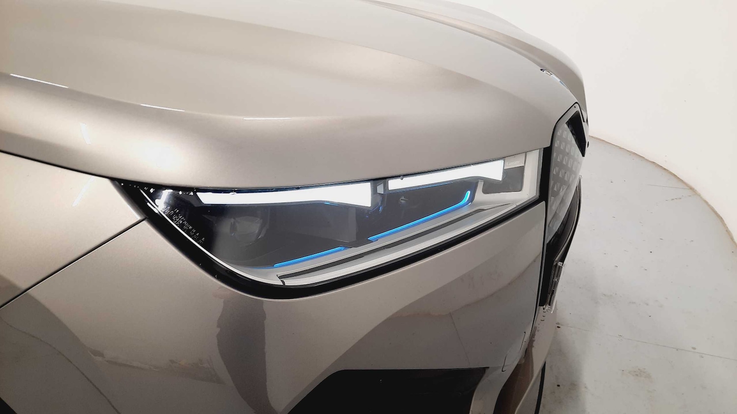Used BMW iX 2022 for sale - 76192041: Photo 35