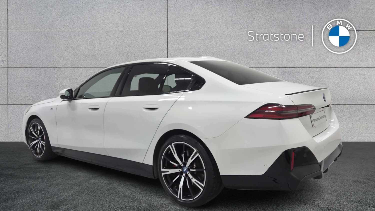 Used BMW i5 for sale - 77661218: Photo 2