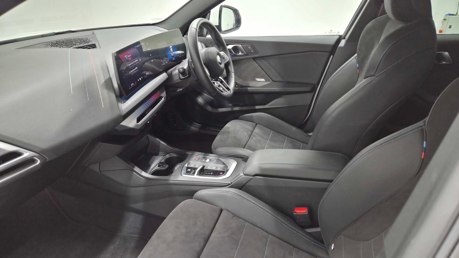 Used BMW 2 Series 2025 for sale - 78024087: Photo 7