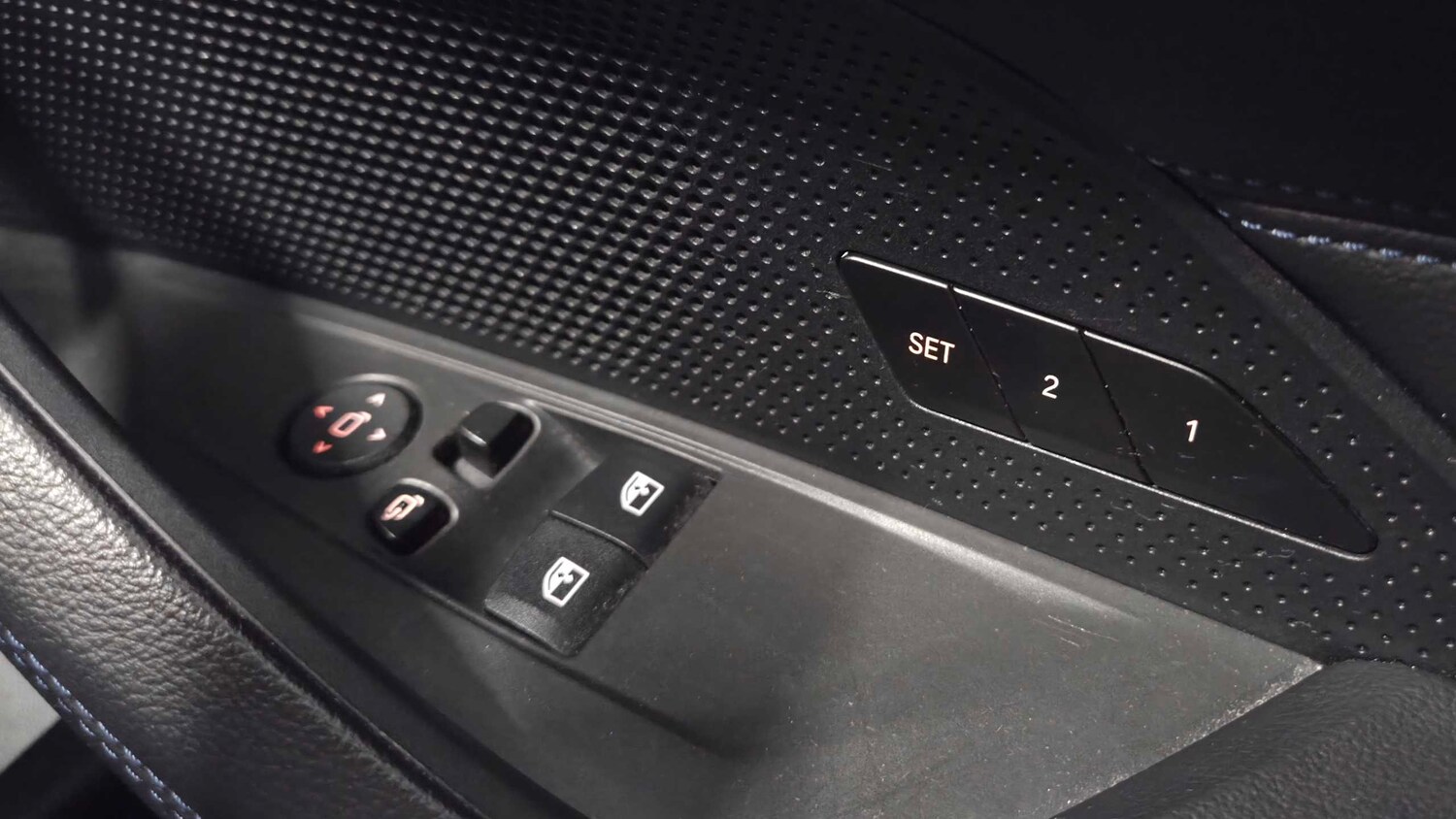 Used BMW 4 Series 2023 for sale - 77726998: Photo 24