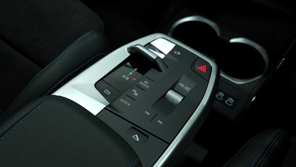 Used BMW iX1 2025 for sale - 75566494: Photo 11