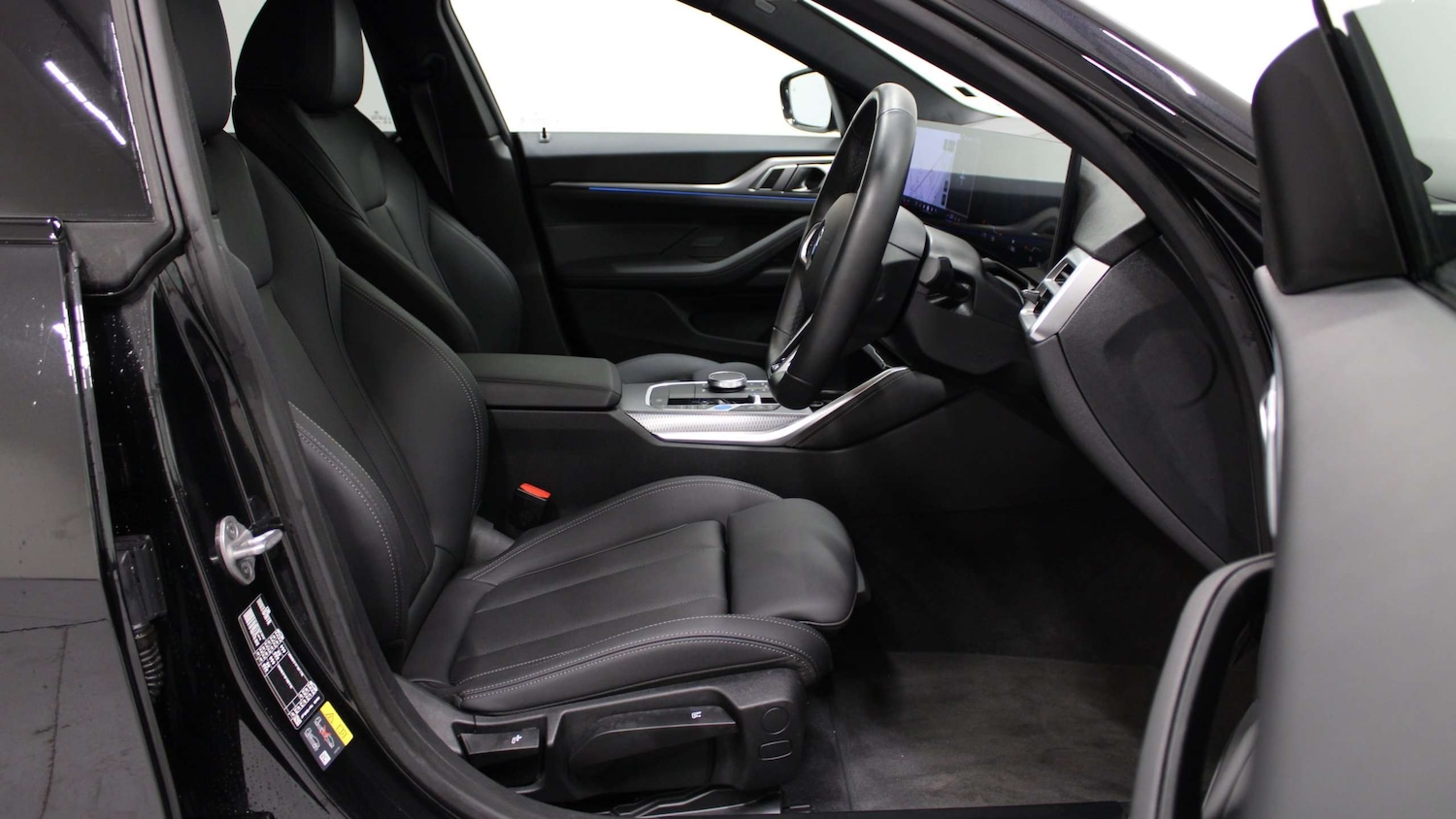 Used BMW i4 2025 for sale - 76978669: Photo 12