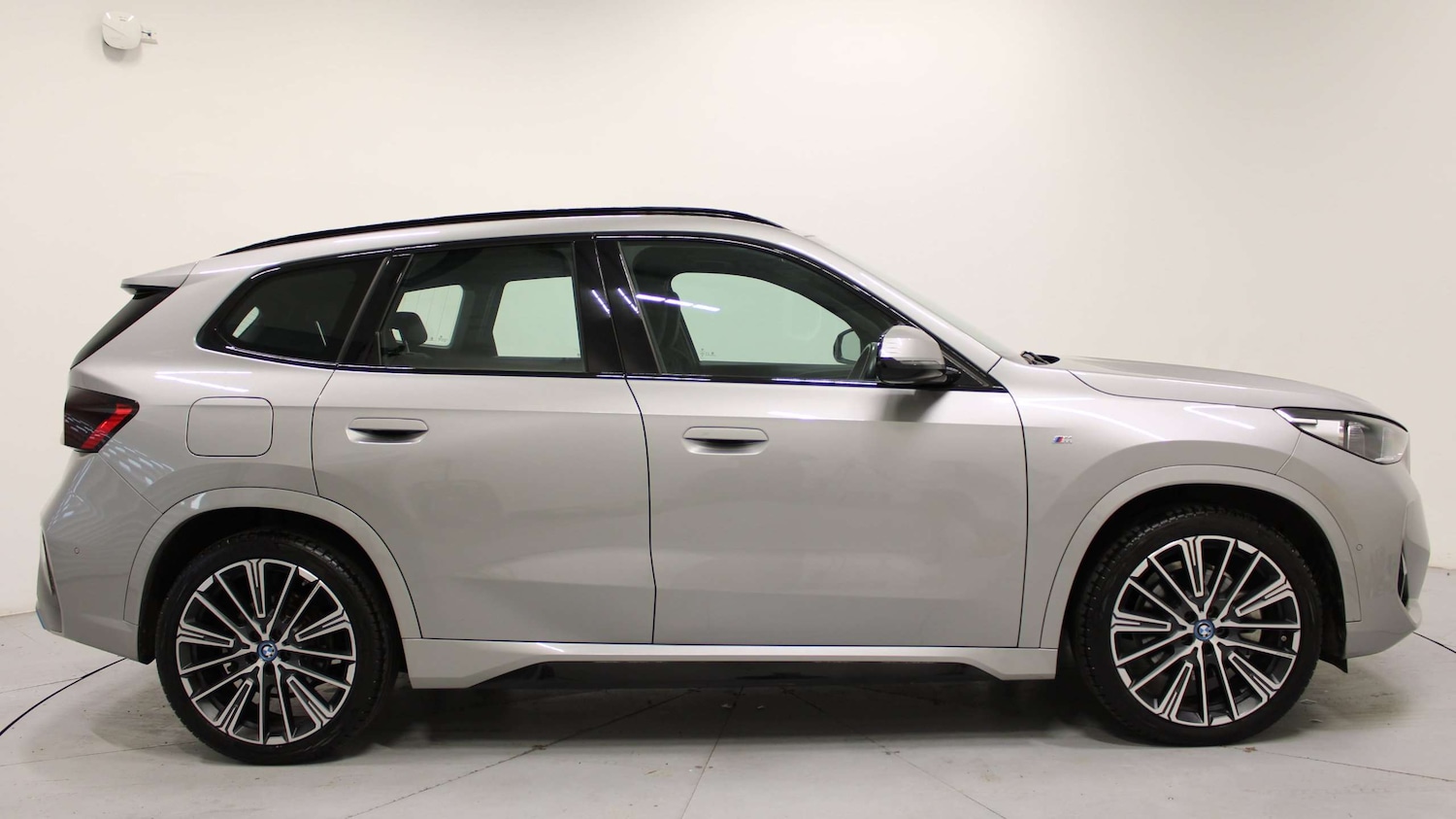 Used BMW iX1 2023 for sale - 77527012: Photo 3