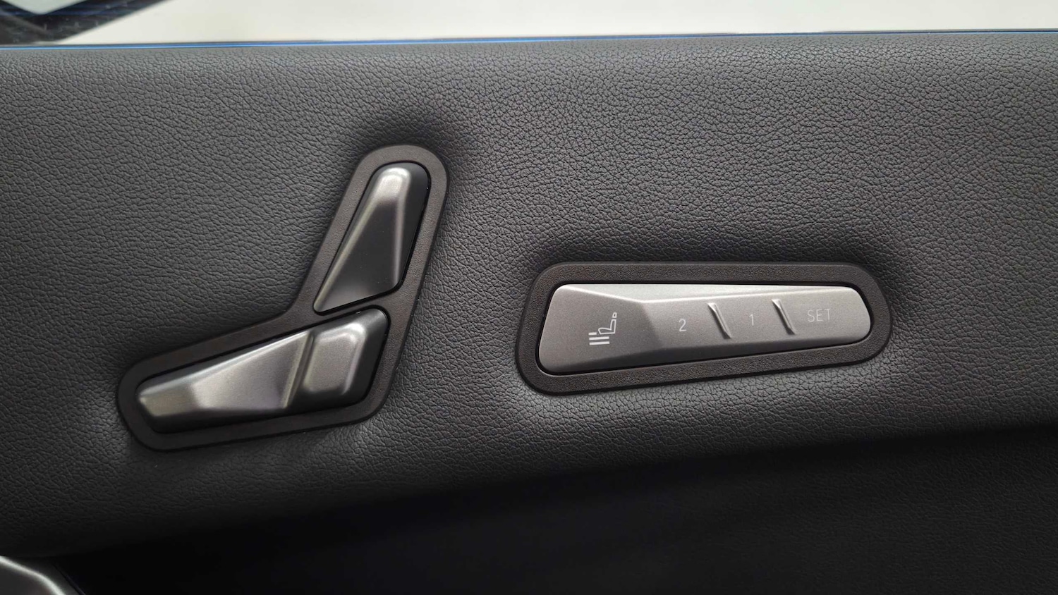 Used BMW iX 2025 for sale - 77577340: Photo 25