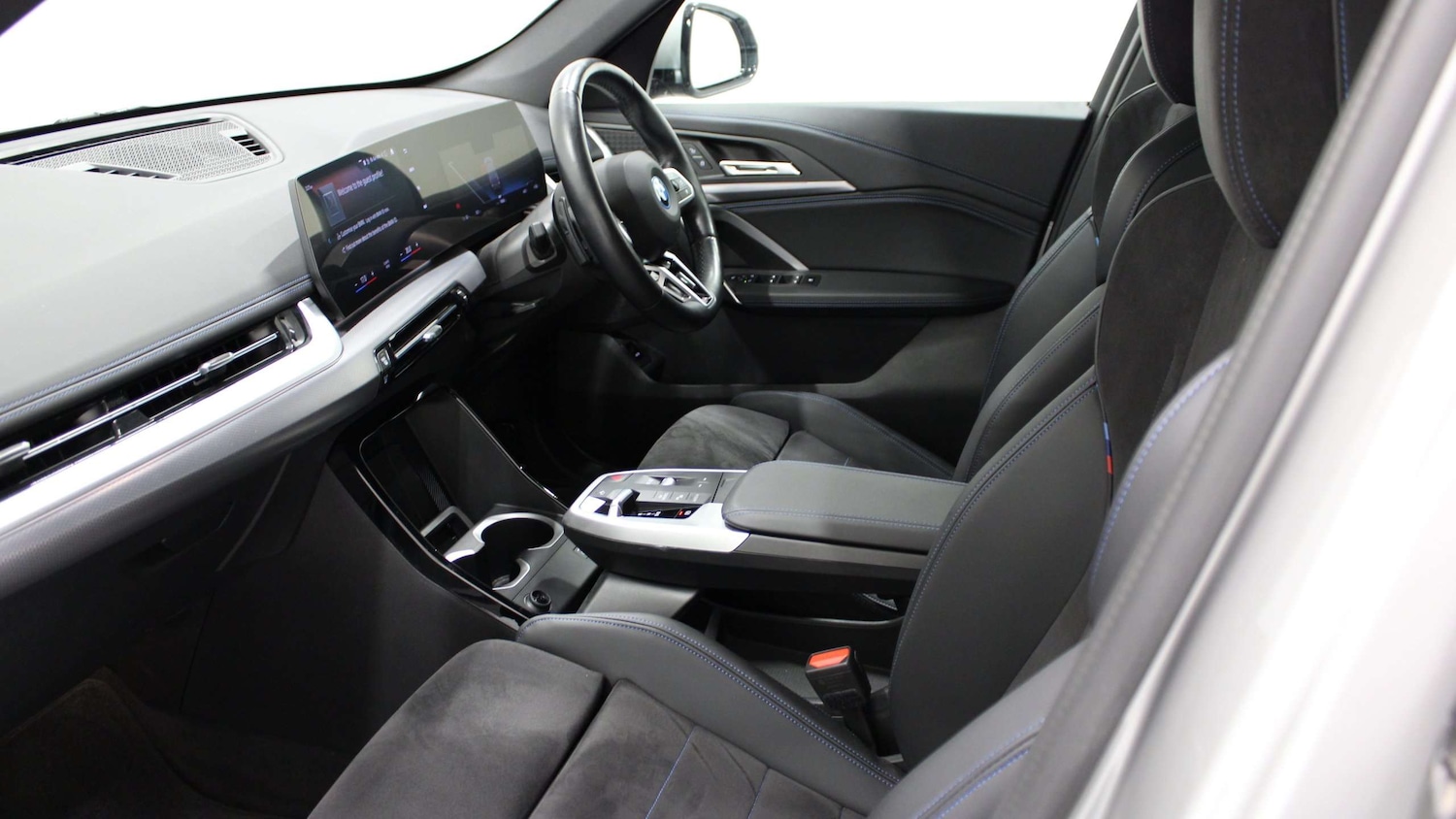 Used BMW iX1 2023 for sale - 76804813: Photo 8