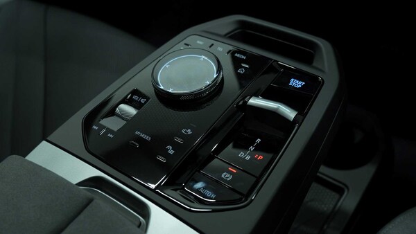 Used BMW iX 2025 for sale - 75260007: Photo 11