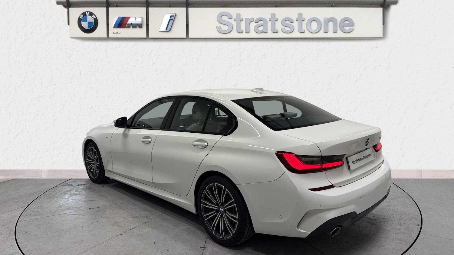 Used BMW 3 Series 2019 for sale - 76329237: Photo 2
