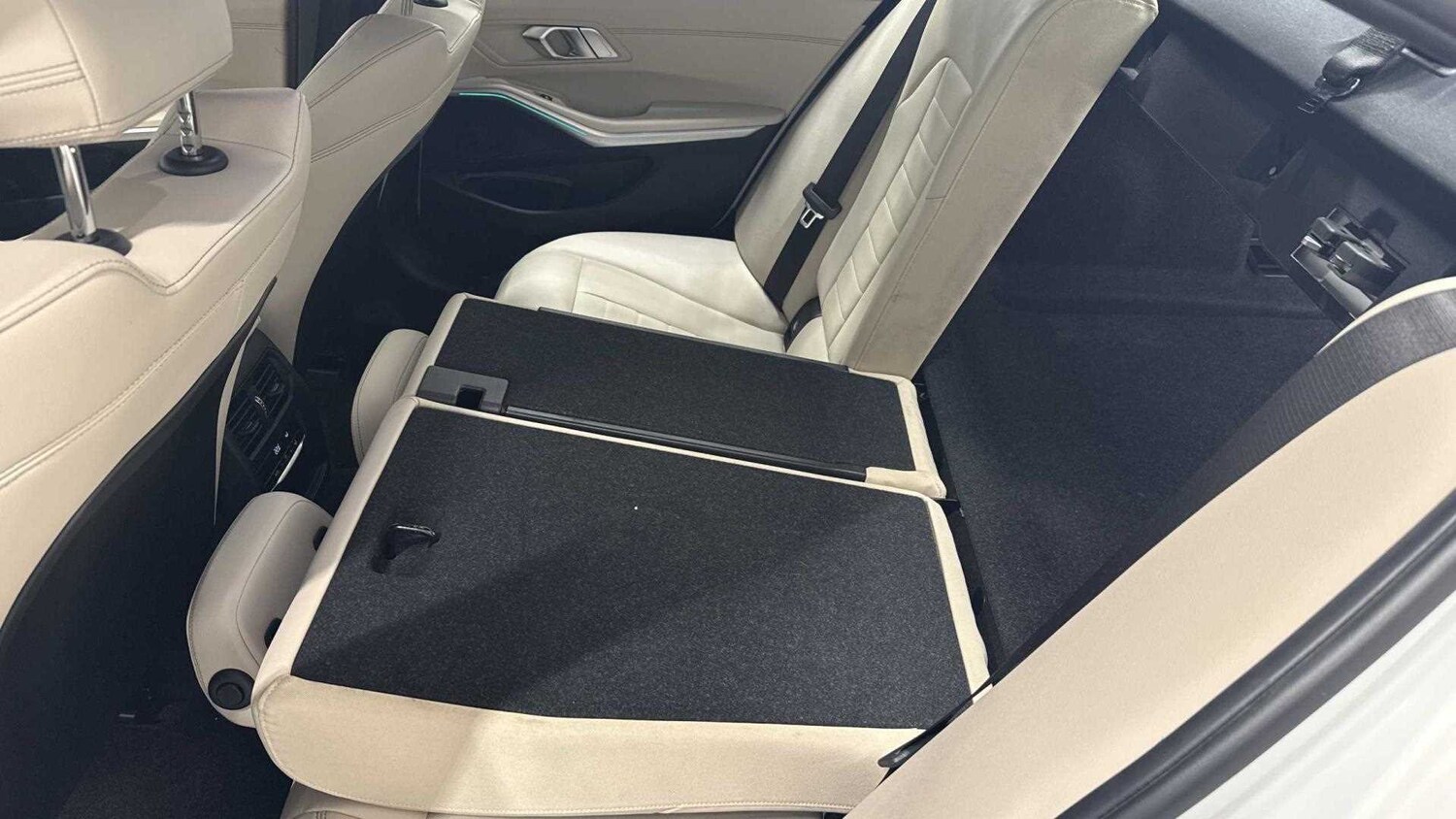 Used BMW 3 Series 2019 for sale - 76329237: Photo 28